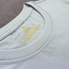 Chi tiết cổ áo áo thun cổ tròn cotton cao cấp màu xám ghi đá
