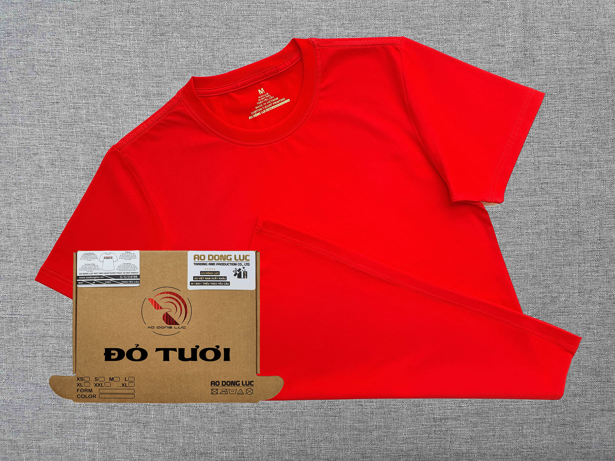 Áo thun cổ tròn ngắn tay cotton cao cấp màu đỏ tươi
