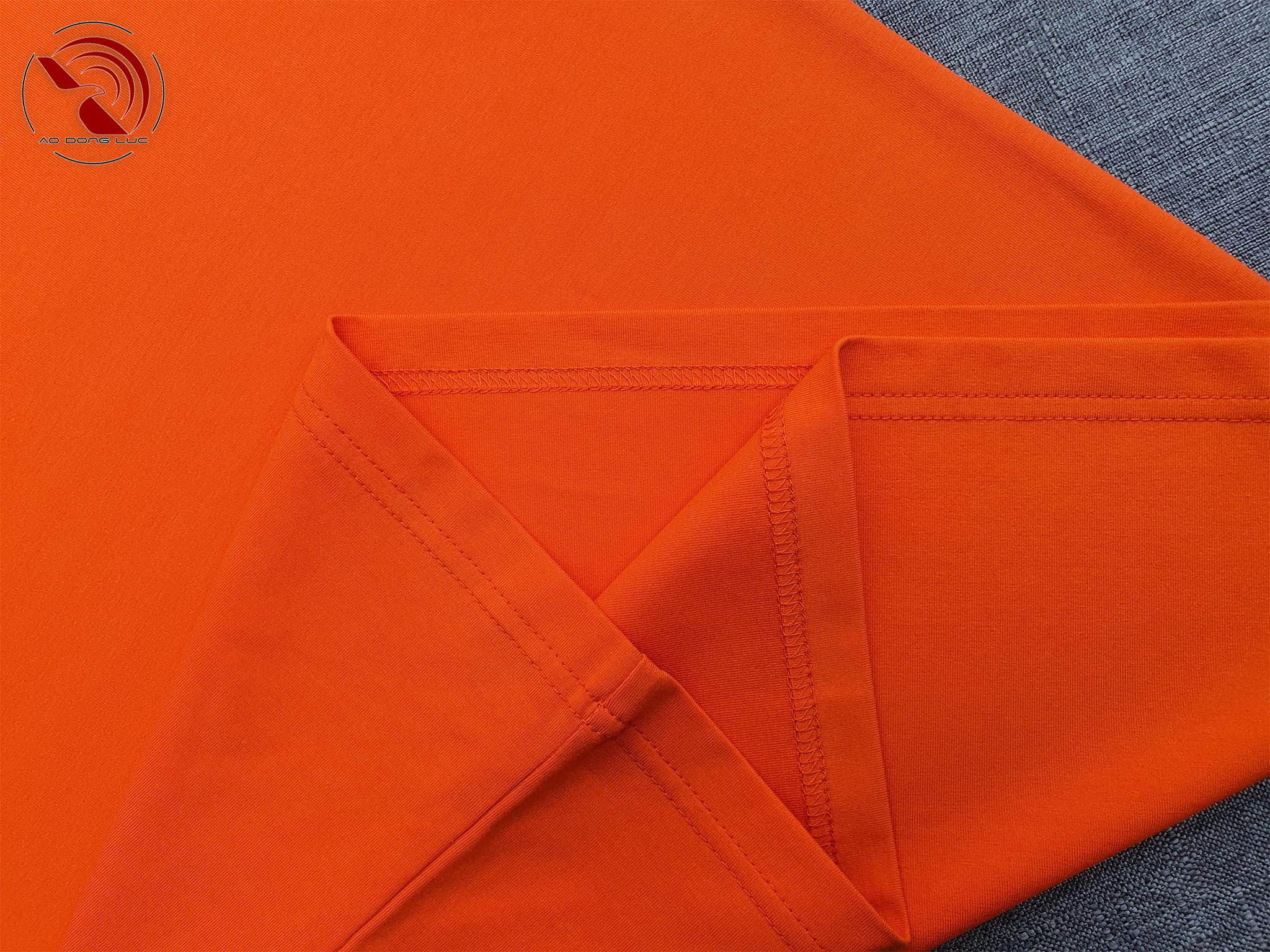 Áo thun cổ tròn cam - ao dong luc Chi tiết vạt áo áo thun cổ tròn ngắn tay cotton cao cấp màu cam