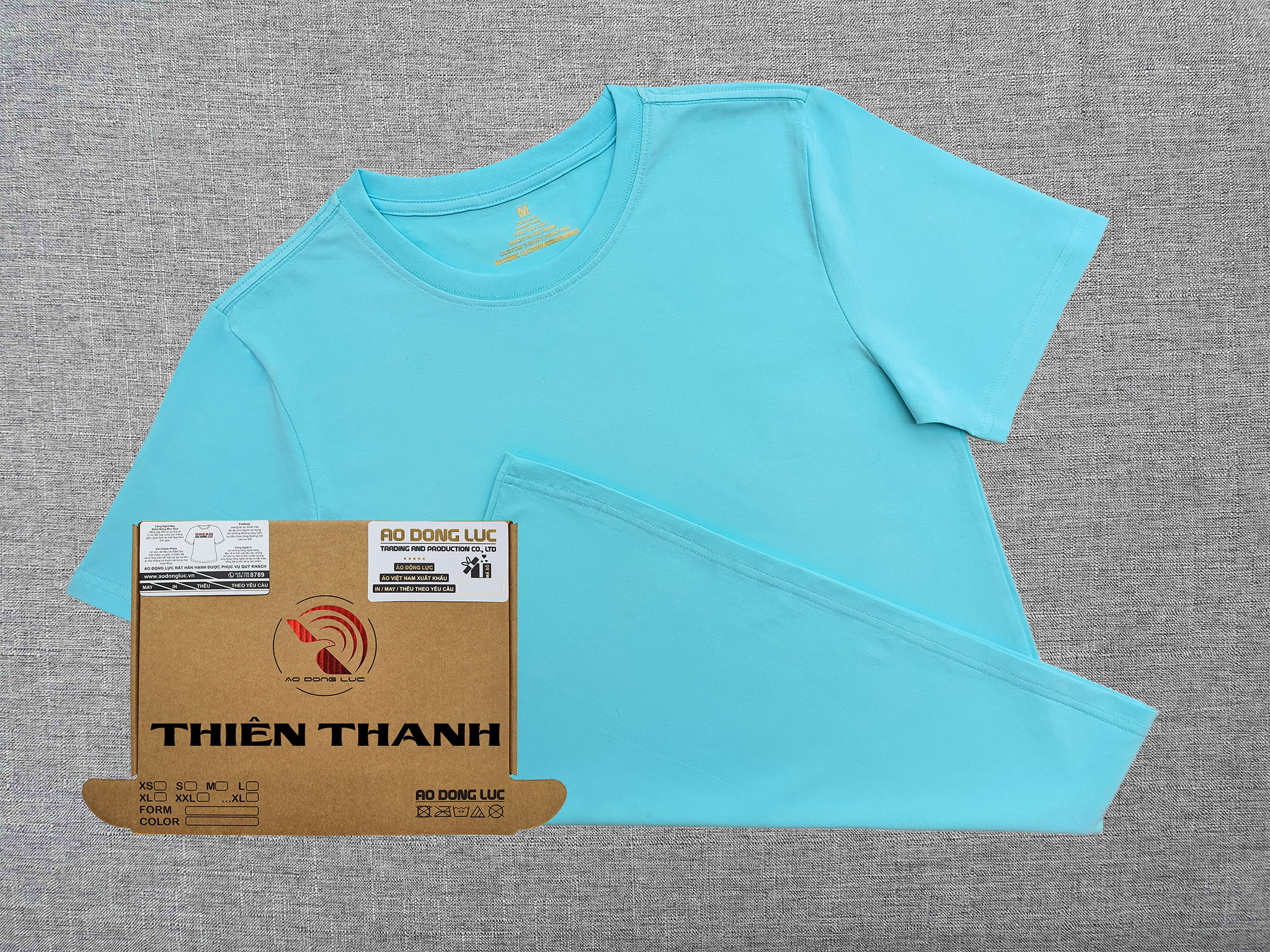 Áo thun cổ tròn ngắn tay cotton cao cấp màu xanh thiên thanh