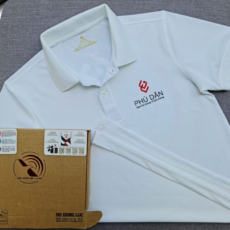Đồng phục áo thun polo bo trơn màu trắng in kỹ thuật số logo
