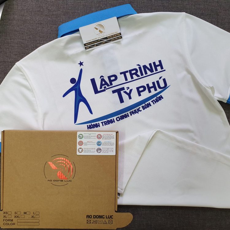 Đồng phục áo thun polo màu trắng phối bo tay bo cổ trụ trong xanh ya in chuyển nhiệt
