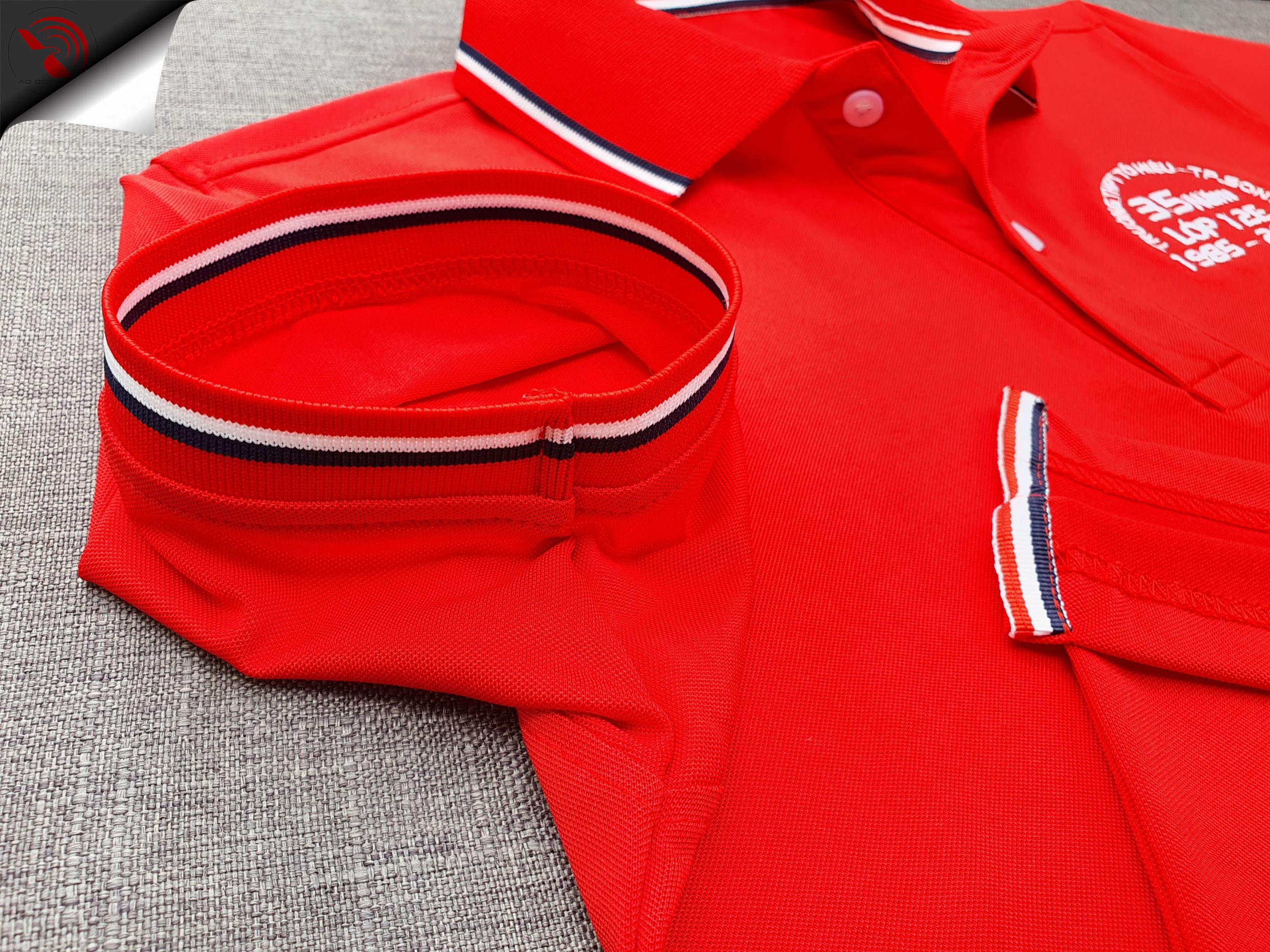 Hình chi tiết áo thun đồng phục polo bo sọc