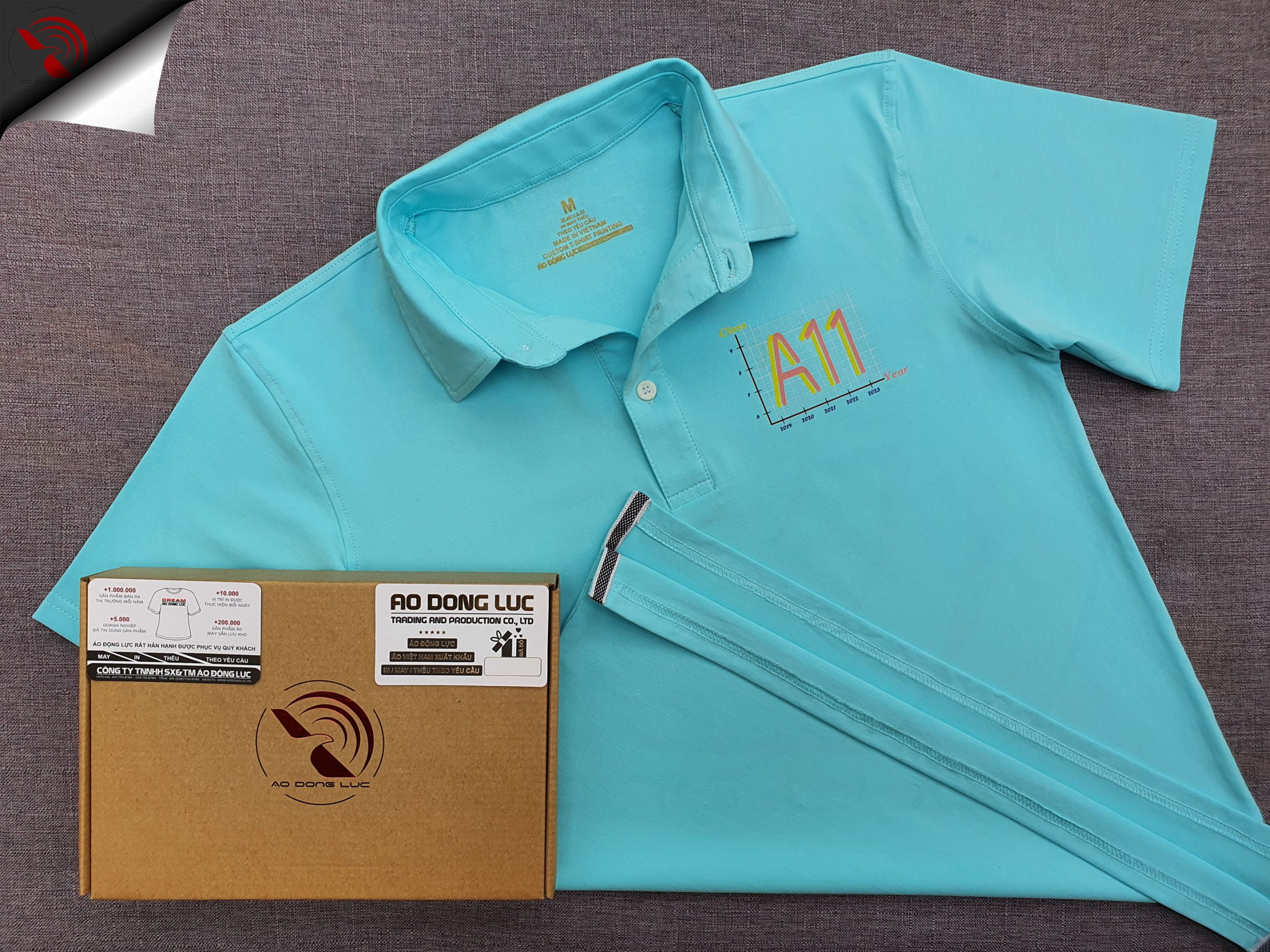 Đồng phục áo thun polo chân cổ sơ mi màu xanh thiên thanh in kỹ thuật số
