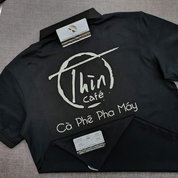 Đồng phục áo thun polo bo trơn màu đen in lụa