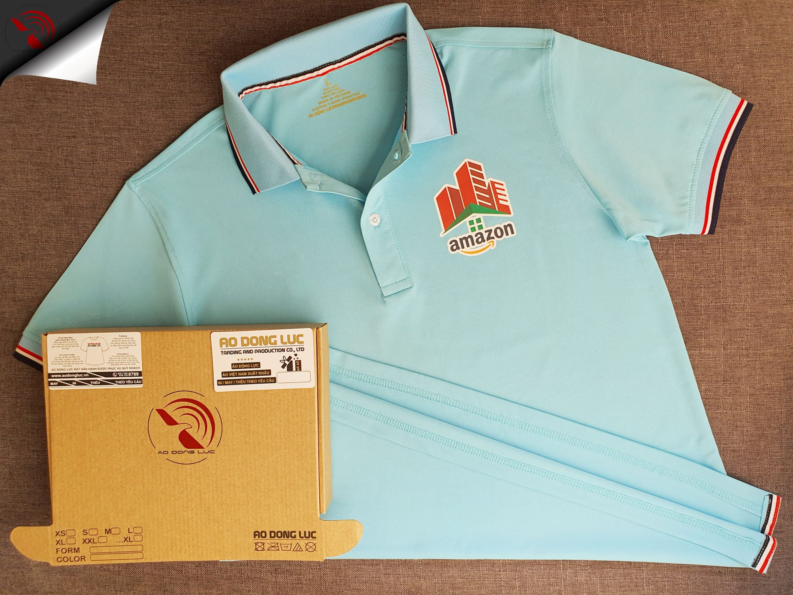 Đồng phục áo thun polo bo sọc màu thiên thanh in decal logo