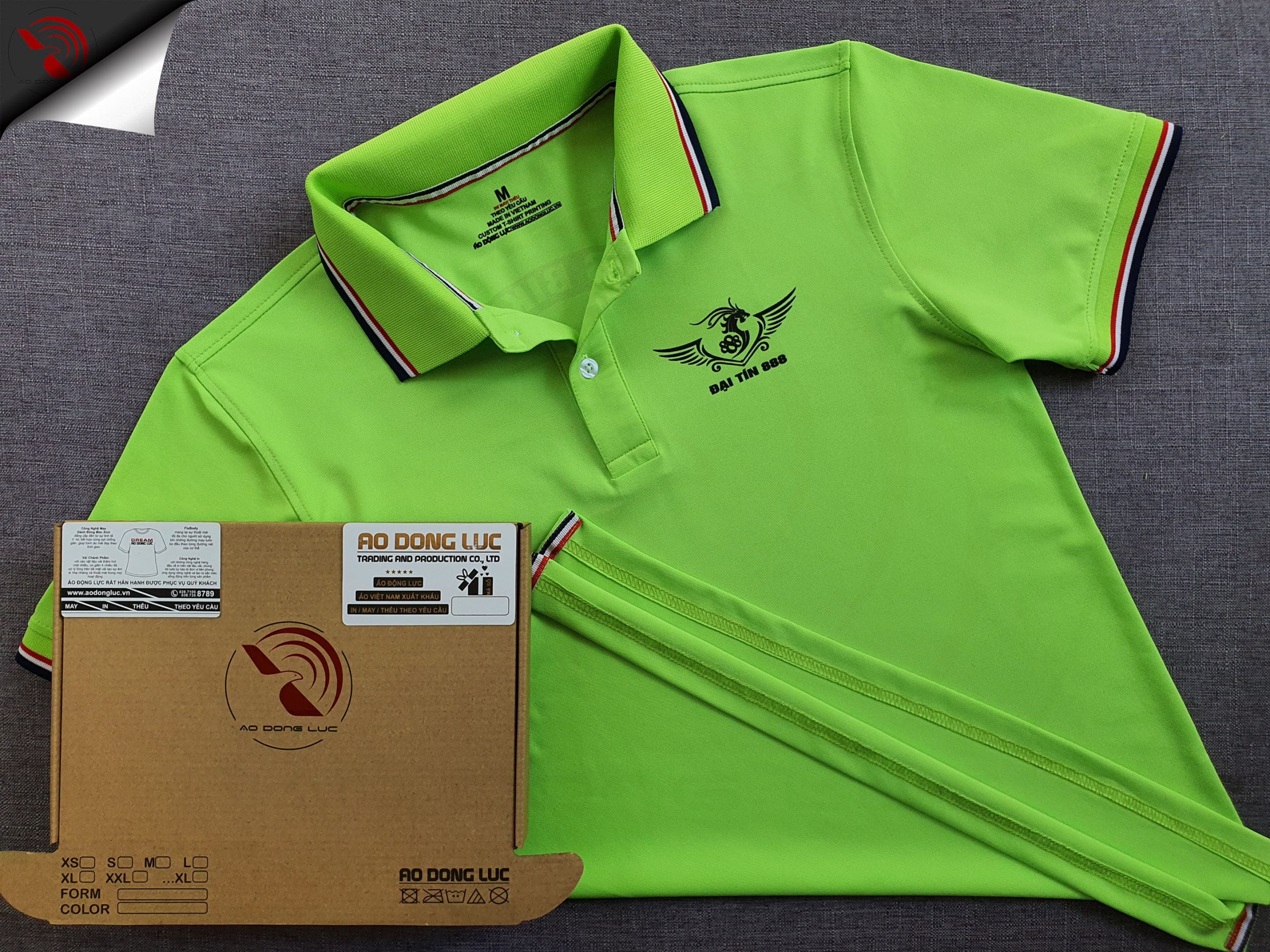Đồng phục áo thun polo bo sọc xanh chuối in chuyển nhiệt logo
