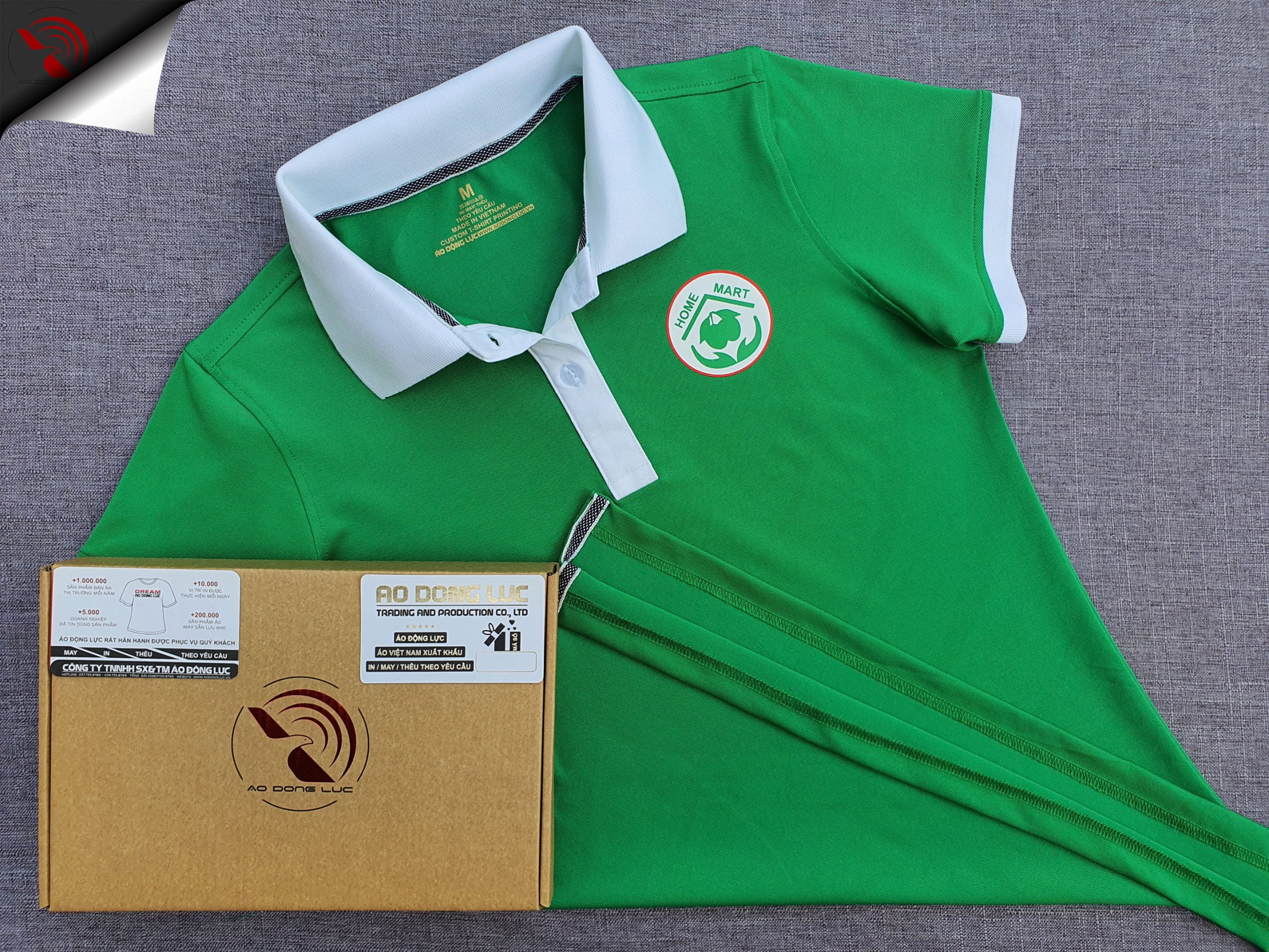 Đồng phục áo thun polo xanh két phối trắng in lụa logo