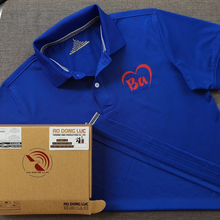 Đồng phục áo thun gia đình polo bo trơn xanh bích in decal