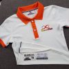 Đồng phục áo thun polo màu trắng phối bo tay bo cổ trụ cổ màu cam in chuyển nhiệt