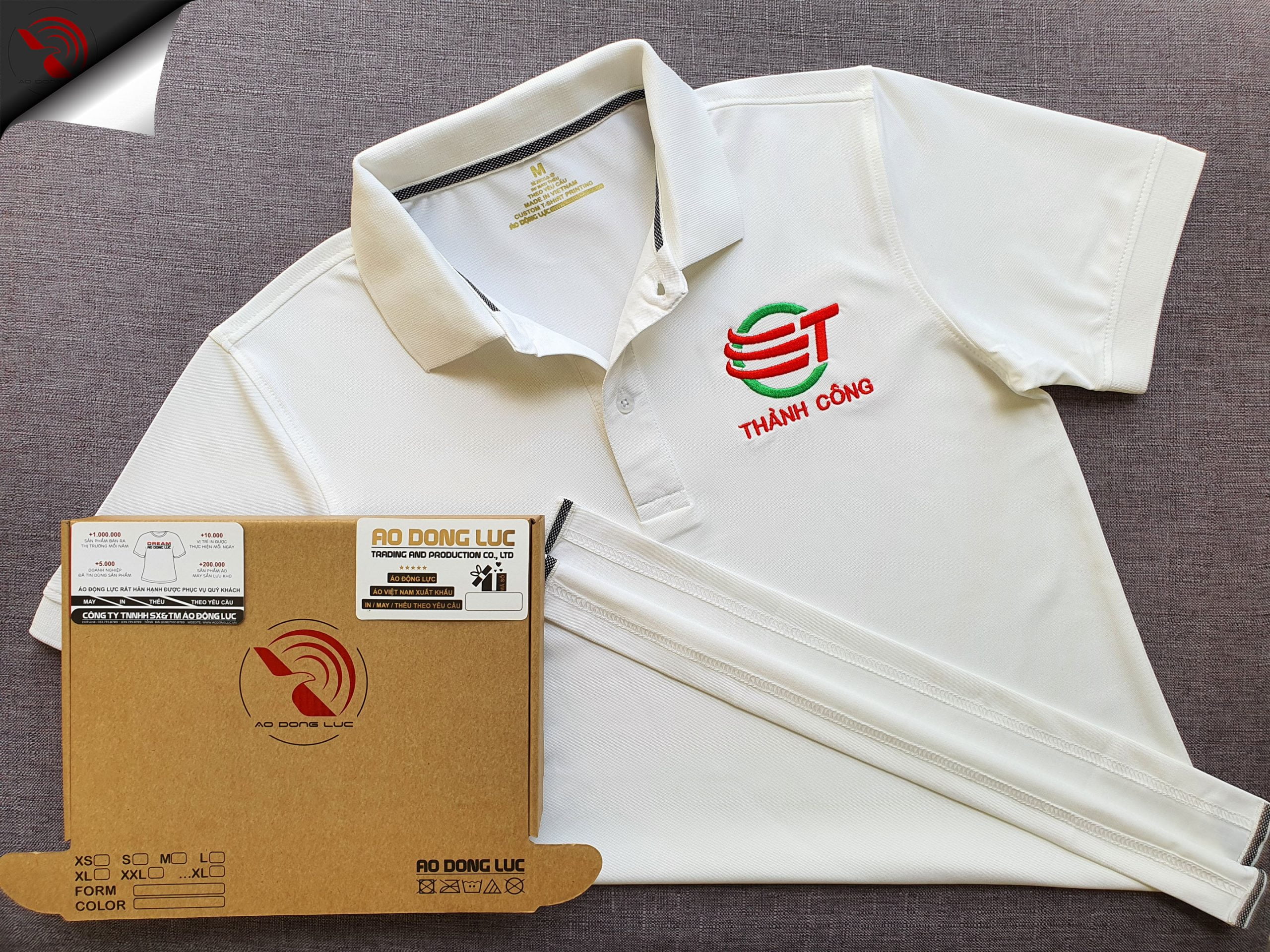 Đồng phục áo thun polo bo trơn màu trắng thêu logo