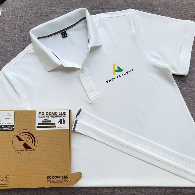 Đồng phục áo thun polo bo trơn màu trắng in chuyển nhiệt logo